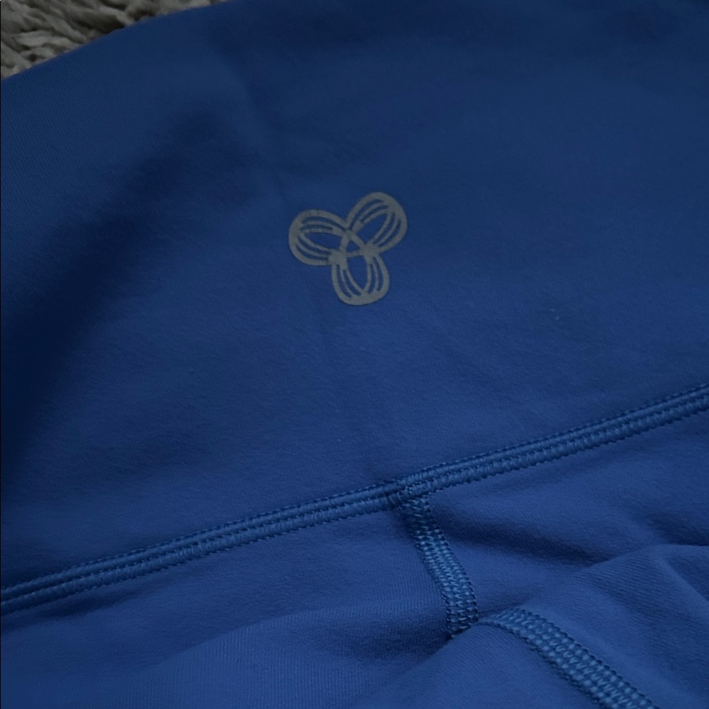 High-Rise Blue Seamless Leggings - Picture 4 of 4